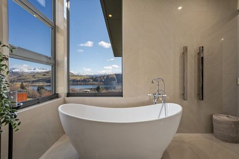 Photo of property in 16 Hayes View Lane, Lake Hayes, Queenstown, 9371