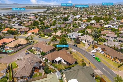Photo of property in 25 Suncrest Drive, West Harbour, Auckland, 0618