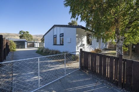 Photo of property in 76 Waenga Drive, Cromwell, 9310