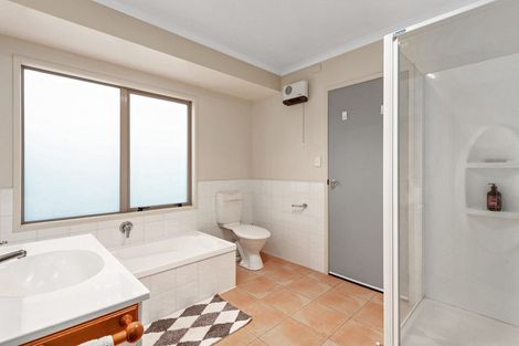 Photo of property in 111 Osprey Drive, Welcome Bay, Tauranga, 3112