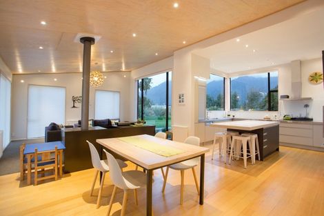 Photo of property in 7 Williams Drive, Fox Glacier, 7886