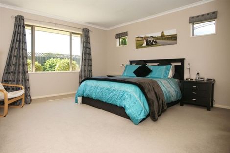 Photo of property in 1 Bayliss Close, Northwood, Christchurch, 8051