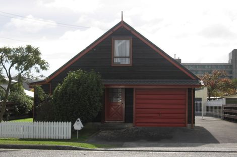 Photo of property in 37 Copeland Street, Hutt Central, Lower Hutt, 5011