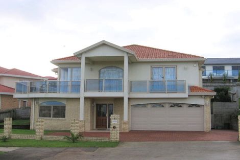 Photo of property in 2 Bougainvillaea Terrace, Goodwood Heights, Auckland, 2105