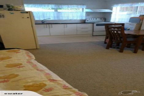 Photo of property in 63 Lynden Avenue, Hillcrest, Auckland, 0627