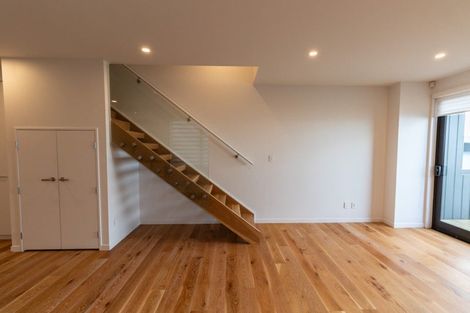 Photo of property in 14/52 High Street, Island Bay, Wellington, 6023