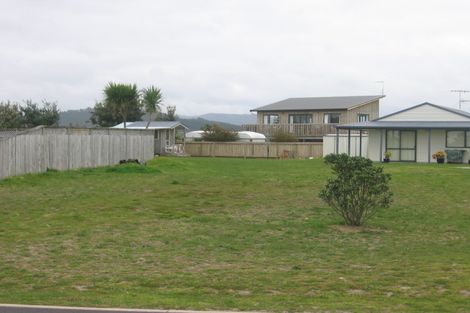 Photo of property in 123 Sands Crescent, Matarangi, Whitianga, 3592
