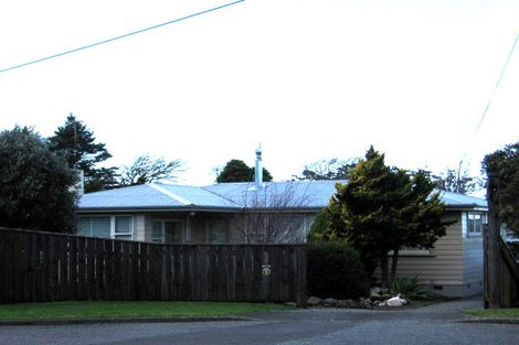 Photo of property in 8 Kenward Crescent, Featherston, 5710