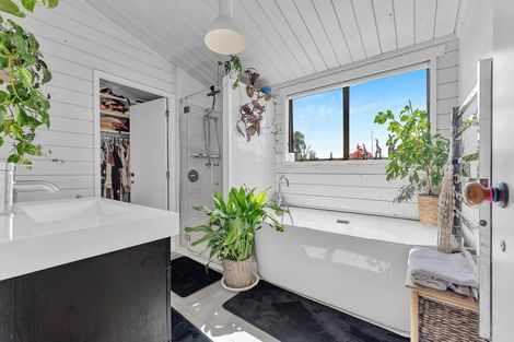 Photo of property in 1/7 Mccall Place, Opaheke, Papakura, 2113