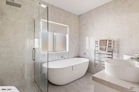 Photo of property in 18 Discovery Drive, Gulf Harbour, Whangaparaoa, 0930