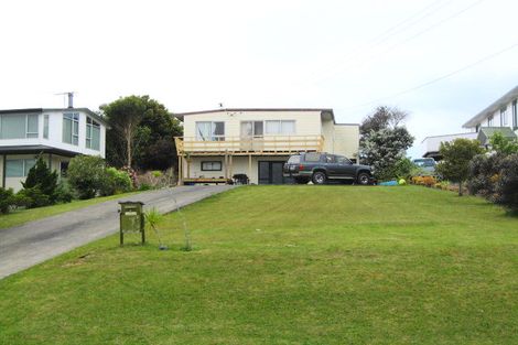 Photo of property in 8 Shakespear Road, Army Bay, Whangaparaoa, 0930