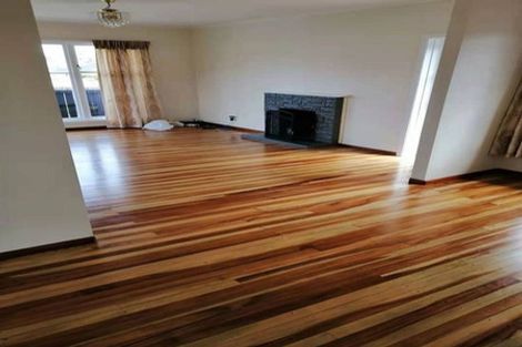 Photo of property in 1/38 Edwards Avenue, Henderson, Auckland, 0610