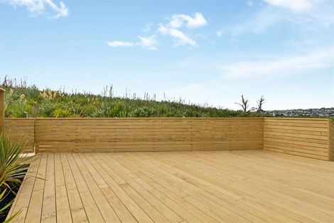 Photo of property in 38 Longshore Drive, Long Bay, Auckland, 0630