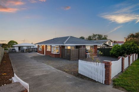 Photo of property in 1/57 Alfriston Road, Manurewa East, Auckland, 2102