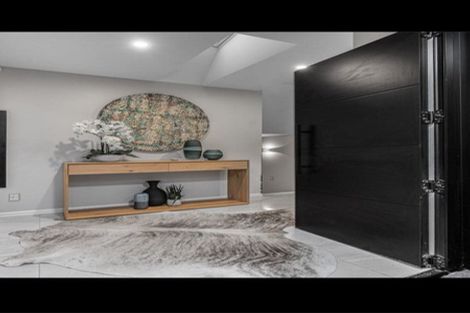 Photo of property in 102 Bassett Road, Remuera, Auckland, 1050