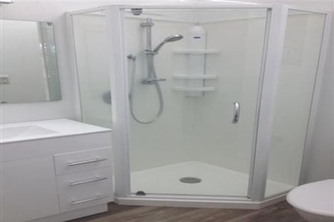 Photo of property in 16 Heaton Grove, Chatswood, Auckland, 0626