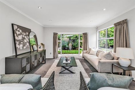 Photo of property in 27 Tui Street, Fendalton, Christchurch, 8041