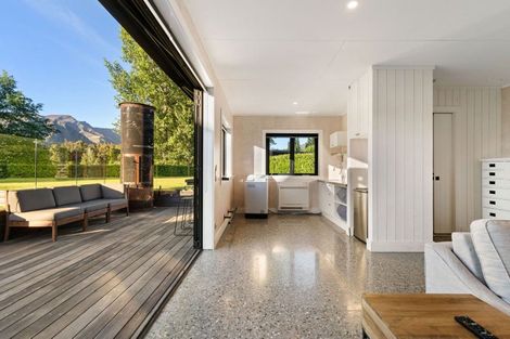 Photo of property in 273 Arrowtn-lke Hayes Road, Lake Hayes, Queenstown, 9371