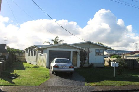 Photo of property in 52a Doment Crescent, Orewa, 0931