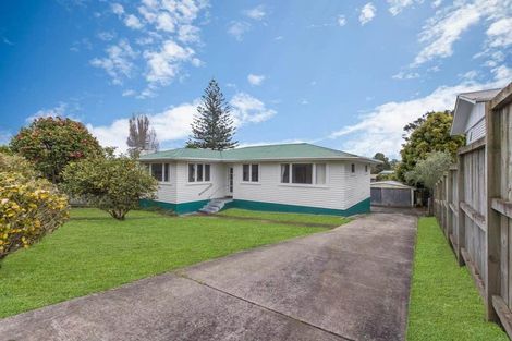 Photo of property in 37 Chorley Avenue, Massey, Auckland, 0614