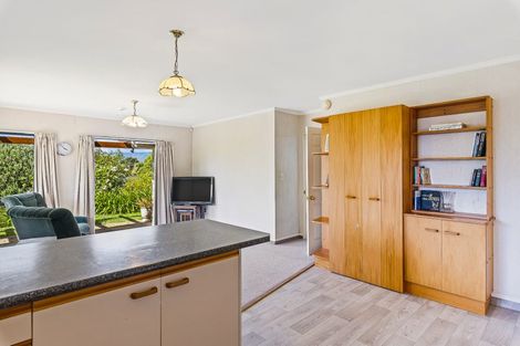 Photo of property in 5 Langdale Avenue, Paraparaumu, 5032