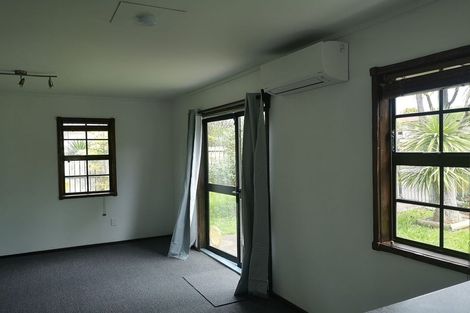 Photo of property in 2/85 Meadway, Sunnyhills, Auckland, 2010