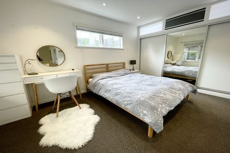 Photo of property in 1/894 East Coast Road, Northcross, Auckland, 0630