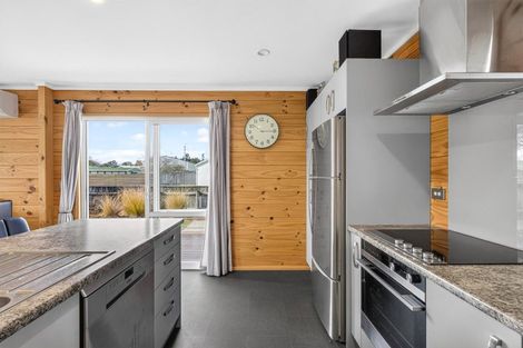 Photo of property in 2 Rima Place, Turangi, 3334