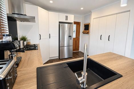 Photo of property in 114 Cambridge Road, Bethlehem, Tauranga, 3110