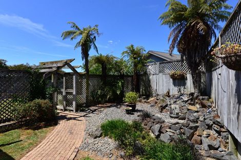 Photo of property in 2 Rochester Place, Nawton, Hamilton, 3200