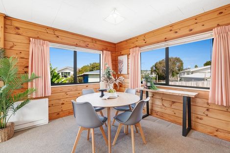 Photo of property in 22a Ngatira Place, Snells Beach, 0920