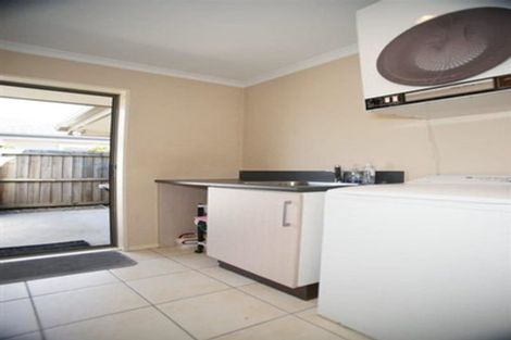 Photo of property in 1 Bayliss Close, Northwood, Christchurch, 8051