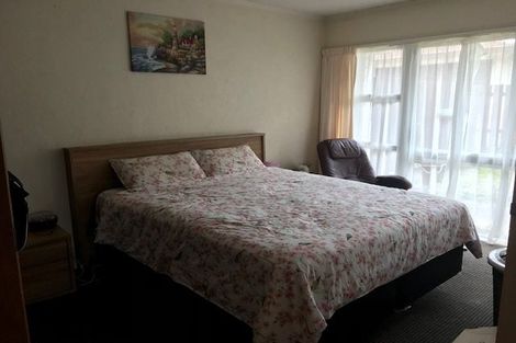 Photo of property in 4/25 Grande Vue Road, Hillpark, Auckland, 2102