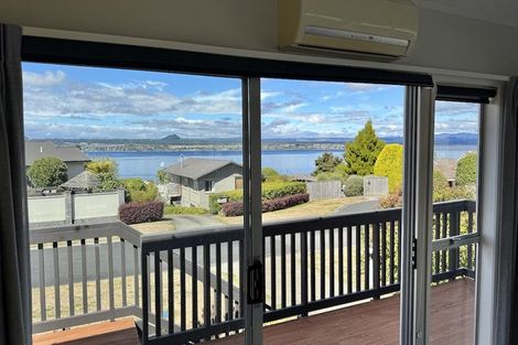 Photo of property in 2/12 Isobel Street, Acacia Bay, Taupo, 3330