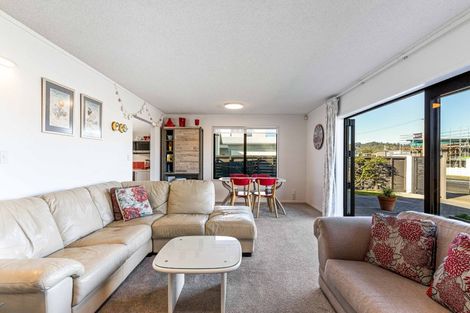 Photo of property in 408 Ocean Road, Whangamata, 3620