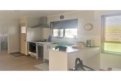 Photo of property in 7 Leeton Drive, Waipukurau, 4200