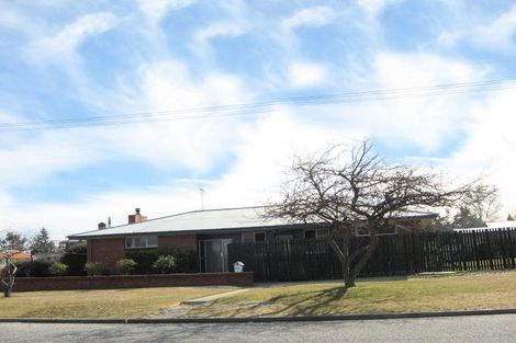 Photo of property in 17 Thomas Street, Ranfurly, 9332