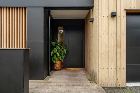 Photo of property in 33 Botanical Heights Drive, Waipahihi, Taupo, 3330