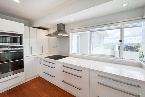 Photo of property in 51 Tiri Road, Manly, Whangaparaoa, 0930