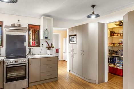 Photo of property in 17 Henley Street, Westport, 7825