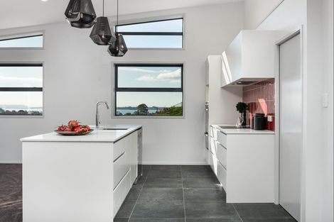 Photo of property in 11 Goldstone Place, Omokoroa, 3114