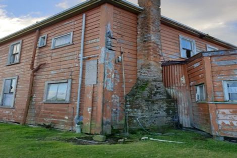 Photo of property in 52 Railway Street, Eltham, 4322