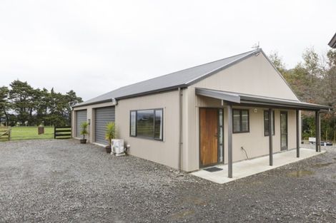 Photo of property in 18 Melford Lane, Bunnythorpe, Palmerston North, 4470