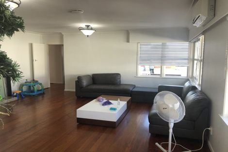 Photo of property in 4 Lansdown Avenue, Papatoetoe, Auckland, 2025