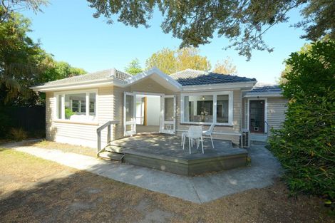 Photo of property in 29 Eastern Terrace, Beckenham, Christchurch, 8023