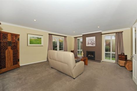 Photo of property in 18 James Hight Drive, Halswell, Christchurch, 8025