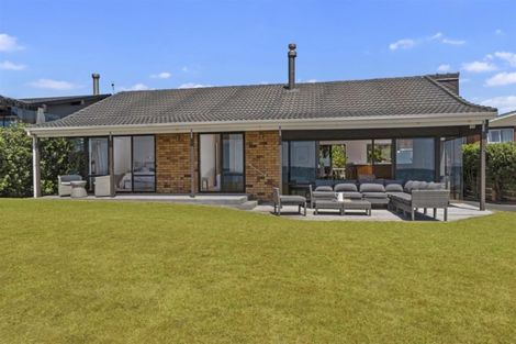 Photo of property in 9 Kohu Street, Orewa, 0931