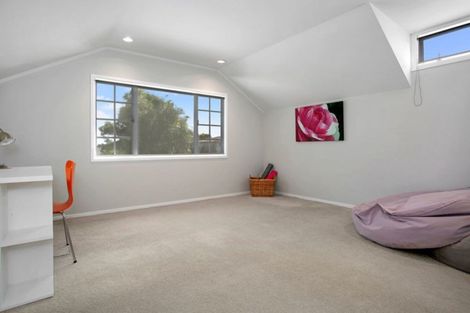 Photo of property in 85 Williams Street, Cambridge, 3434