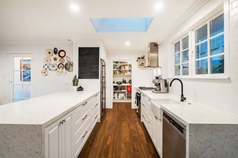 Photo of property in 116 Roseberry Avenue, Birkenhead, Auckland, 0626