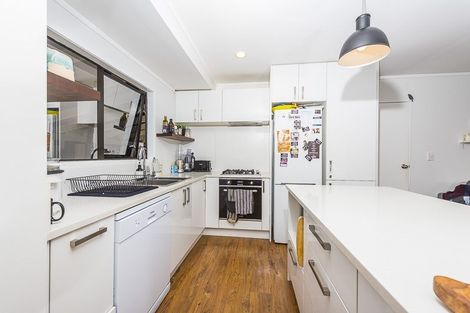 Photo of property in 47a Rehia Road, Massey, Auckland, 0614